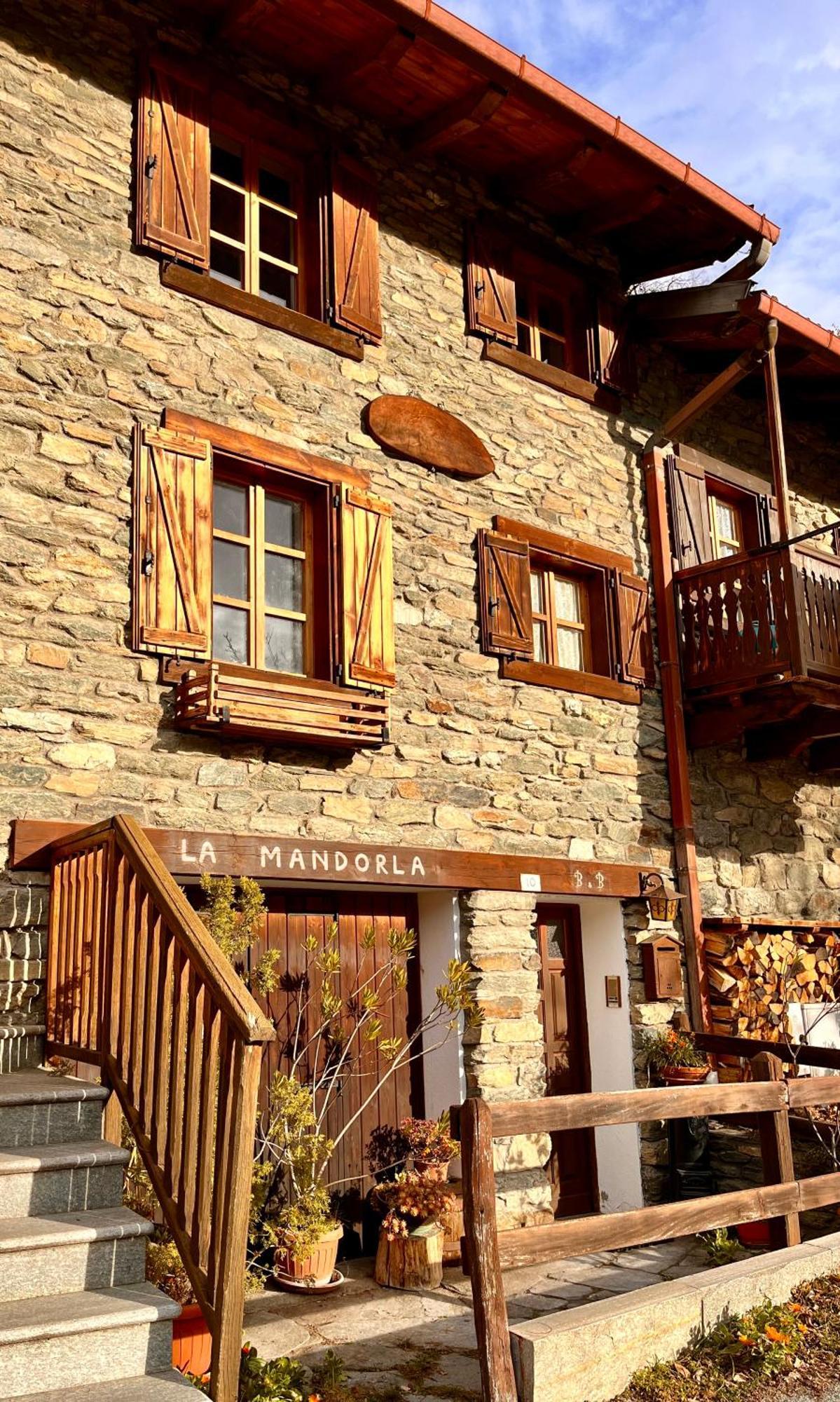 B&B La Mandorla Quart Buitenkant foto